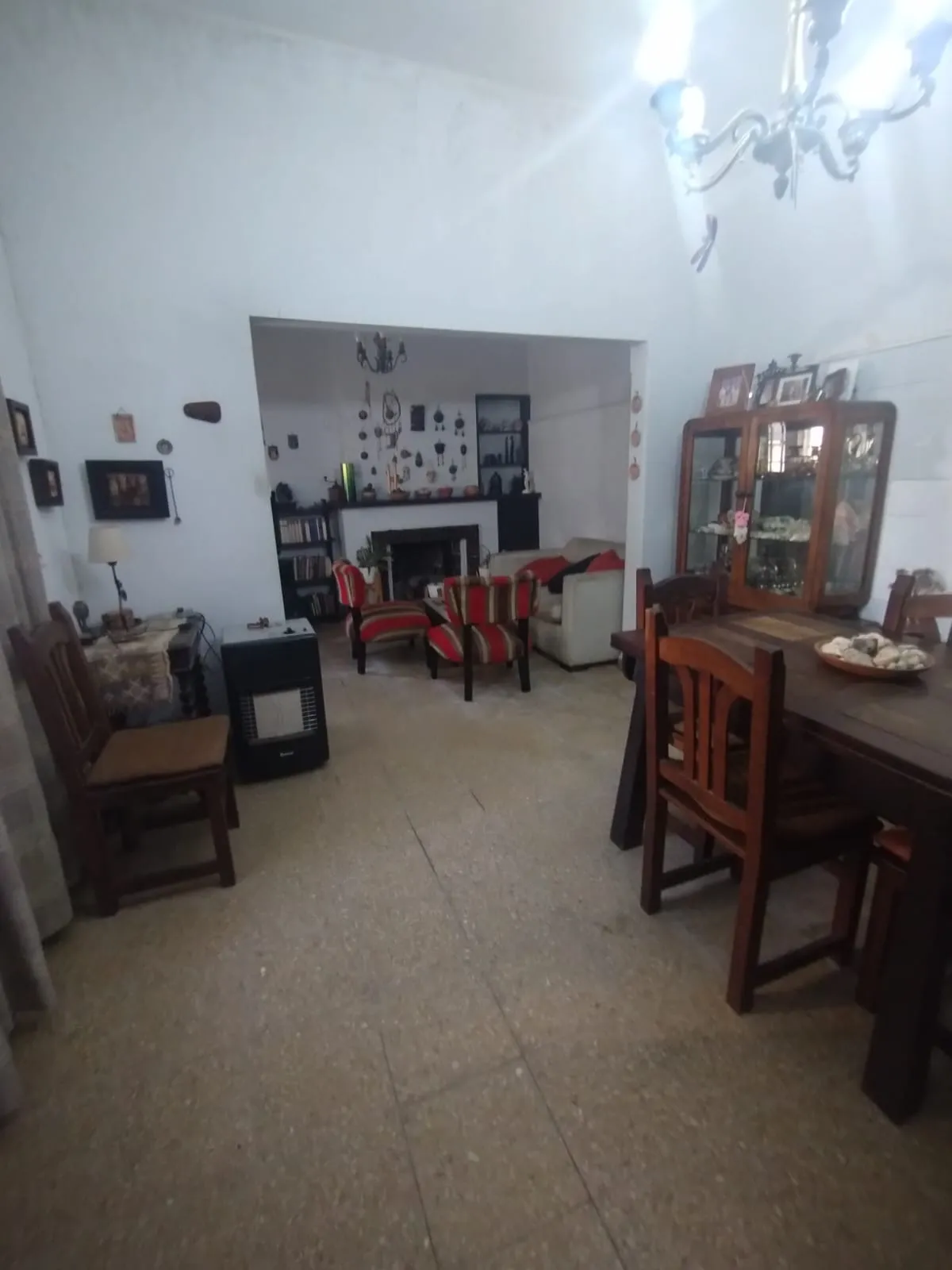 Ideal inversión pb de 4 dorm. Más dpto en planta alta.