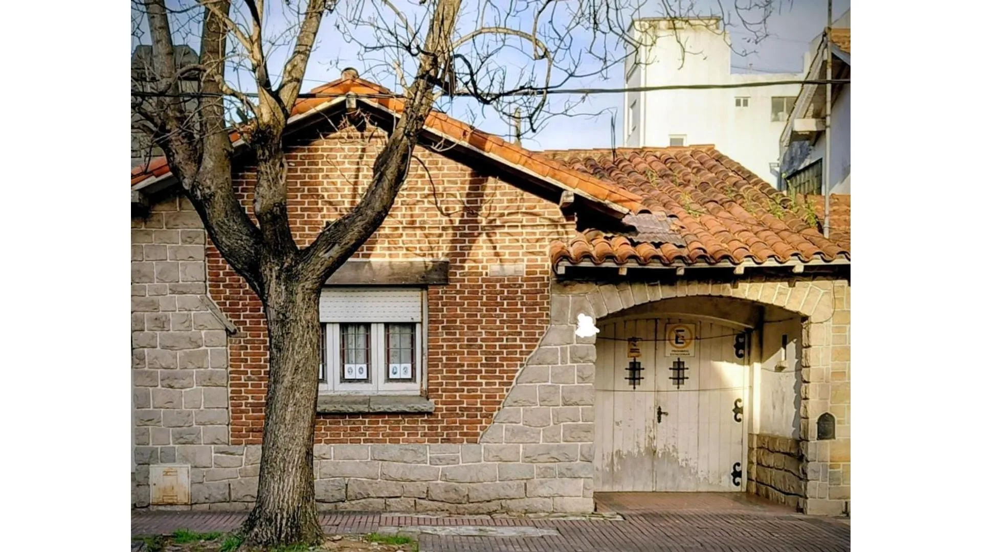 VENTA CASA A RECICLAR EN CHAUVIN