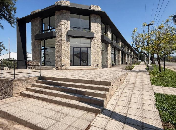 Local comercial · 258m²