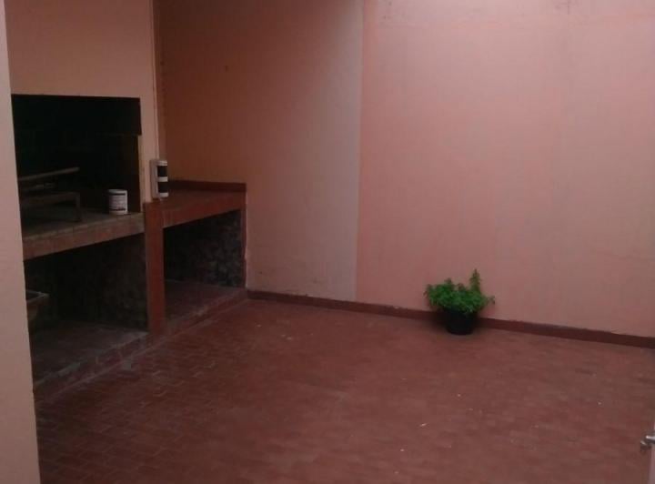 Casa · 70m² · 5 Ambientes