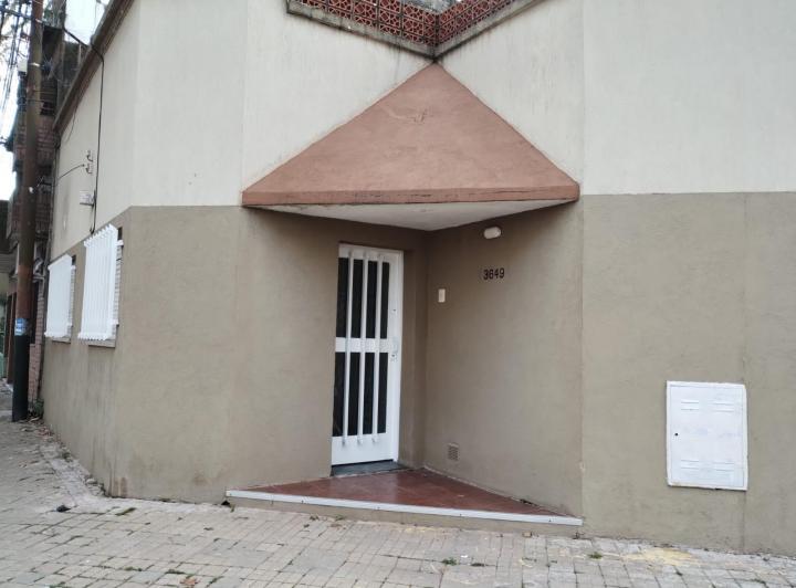 Casa · 70m² · 5 Ambientes · 1 Cochera