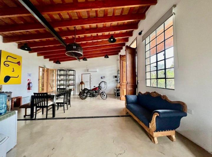 Casa · 70m² · 1 Ambiente · 2 Cocheras