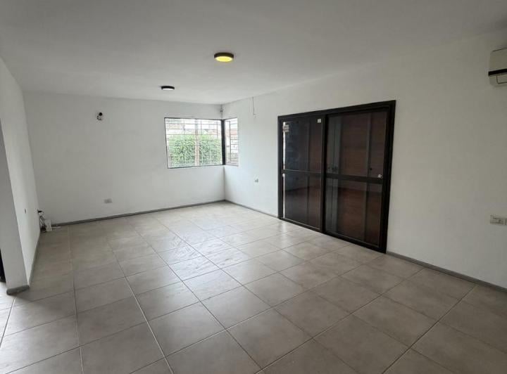 PH · 90m² · 5 Ambientes · 1 Cochera