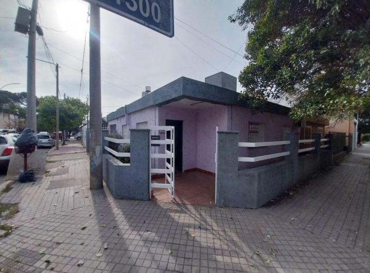 Casa · 100m² · 4 Ambientes · 2 Cocheras