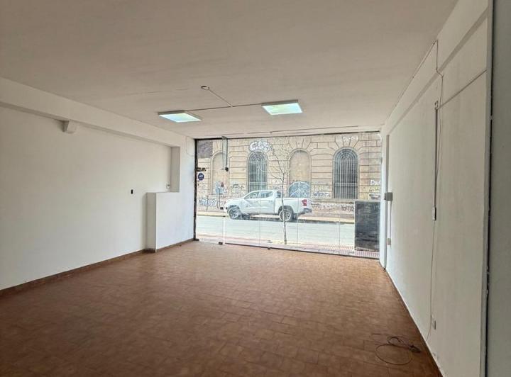 Local comercial · 90m² · 2 Ambientes