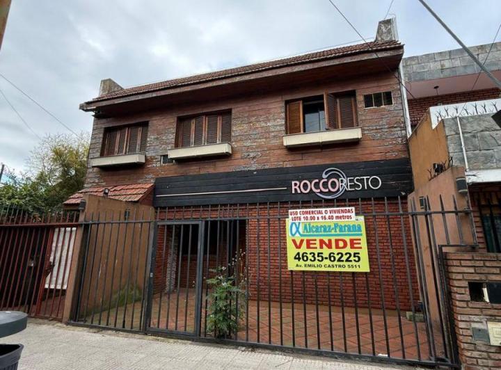 Casa · 160m² · 8 Ambientes · 1 Cochera