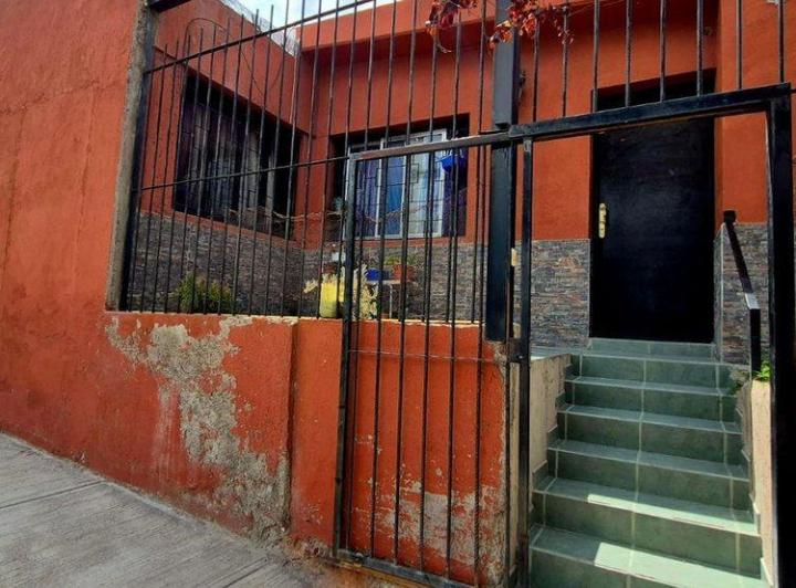 Casa · 100m² · 3 Ambientes · 2 Cocheras