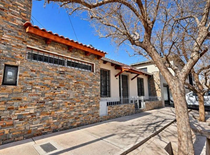 Casa · 95m² · 3 Ambientes · 1 Cochera
