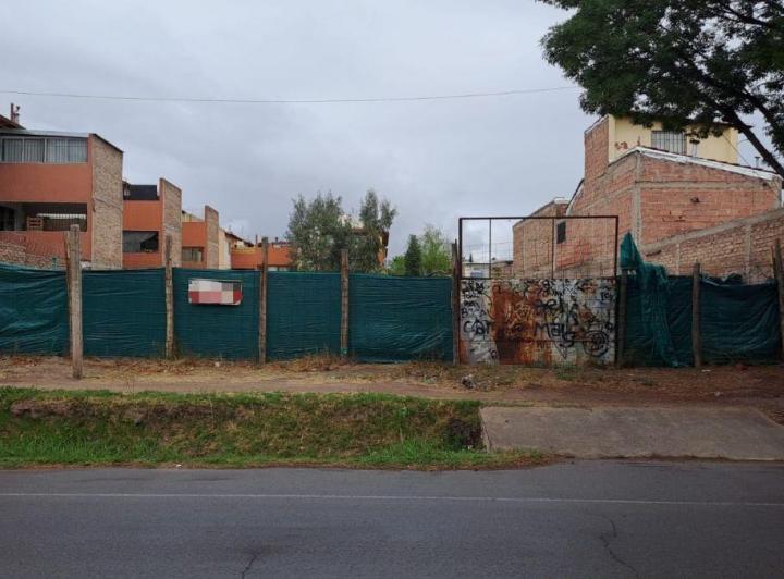 Terreno · 700m²