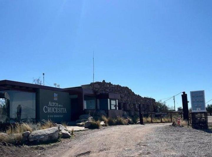 Terreno · 2099m²