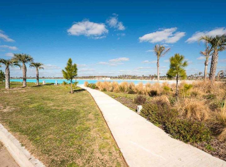 Terreno · 680m²