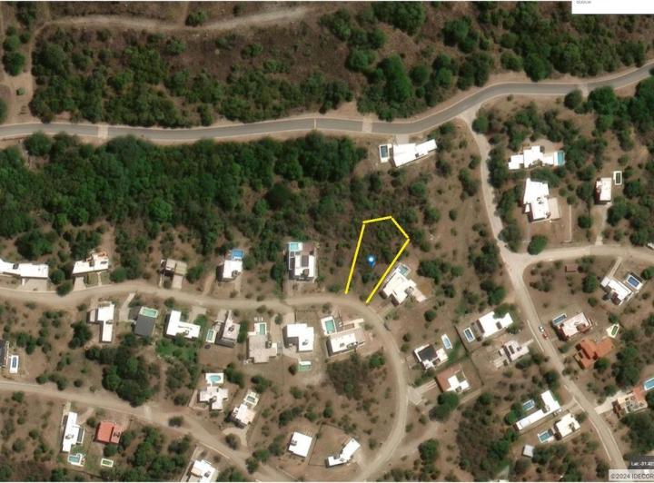 Terreno · 1130m²