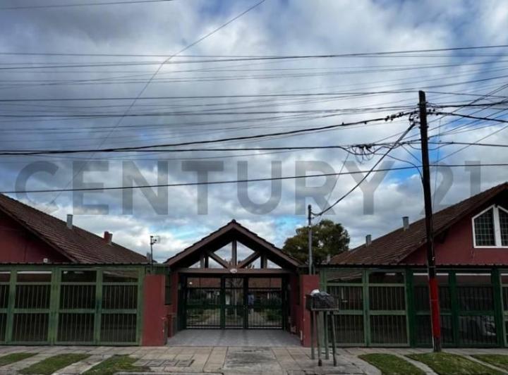 Casa · 112m² · 4 Ambientes · 1 Cochera