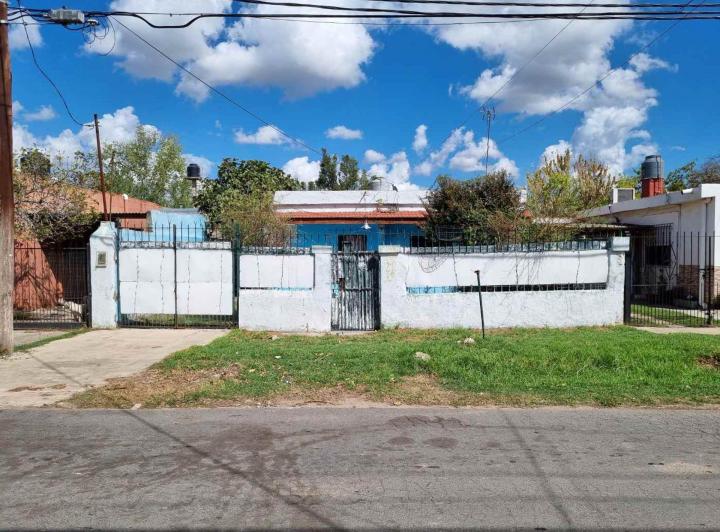 Casa · 80m² · 3 Ambientes · 1 Cochera