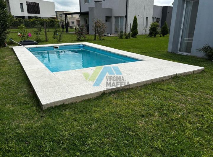 Casa · 127m² · 4 Ambientes · 1 Cochera