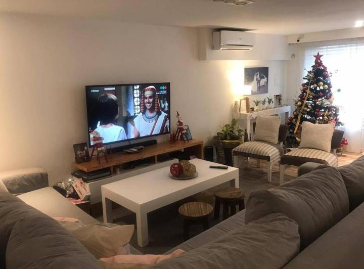 Casa · 230m² · 5 Ambientes · 4 Cocheras
