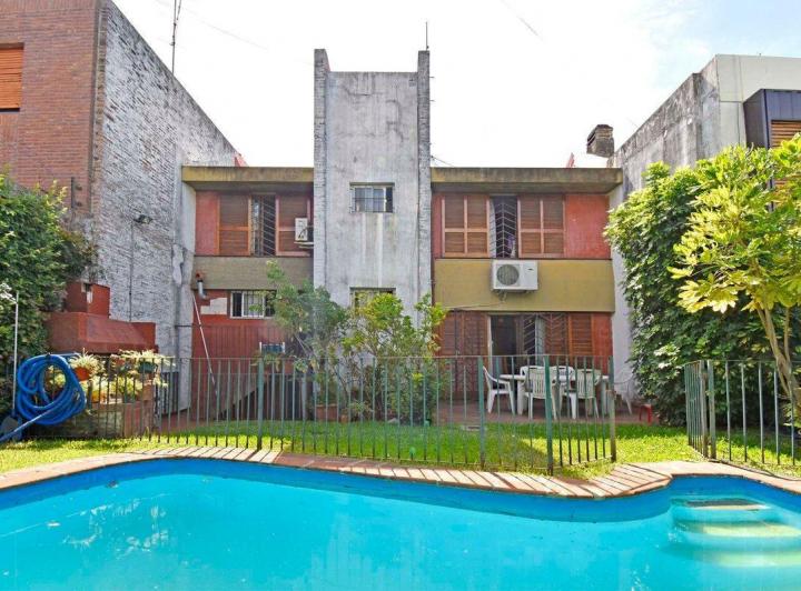 Casa · 180m² · 5 Ambientes · 1 Cochera