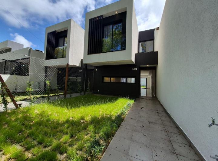 Casa · 120m² · 4 Ambientes · 1 Cochera