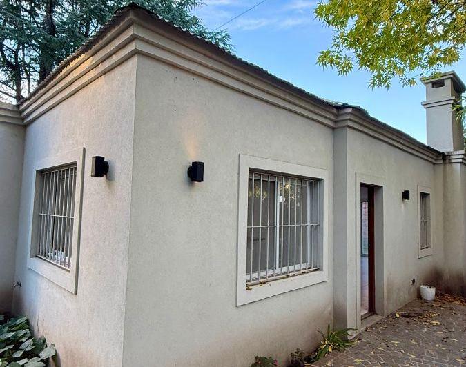 Casa · 74m² · 3 Ambientes · 1 Cochera