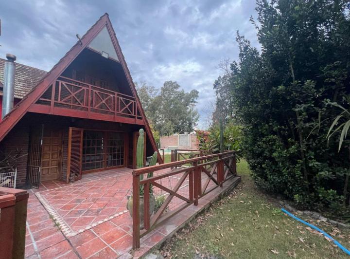 Casa · 200m² · 4 Ambientes