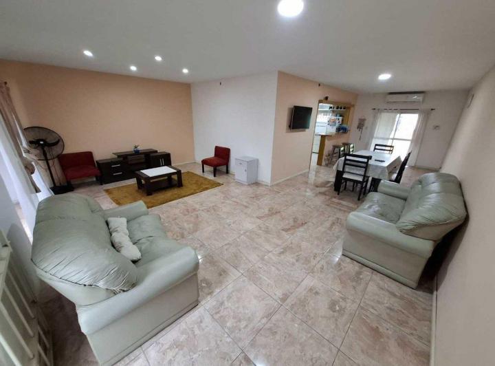 Casa · 162m² · 4 Ambientes · 1 Cochera