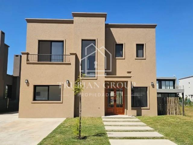 Casa · 164m² · 4 Ambientes
