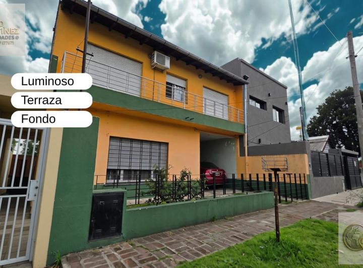 Casa · 152m² · 4 Ambientes · 2 Cocheras