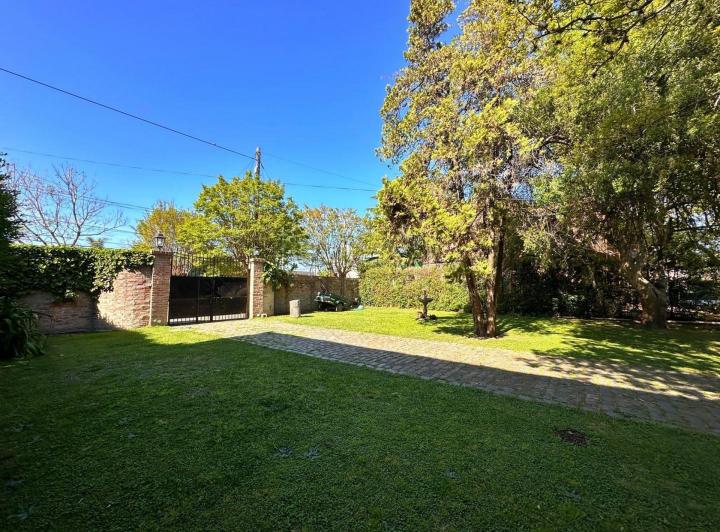 Casa · 58m² · 3 Ambientes · 1 Cochera