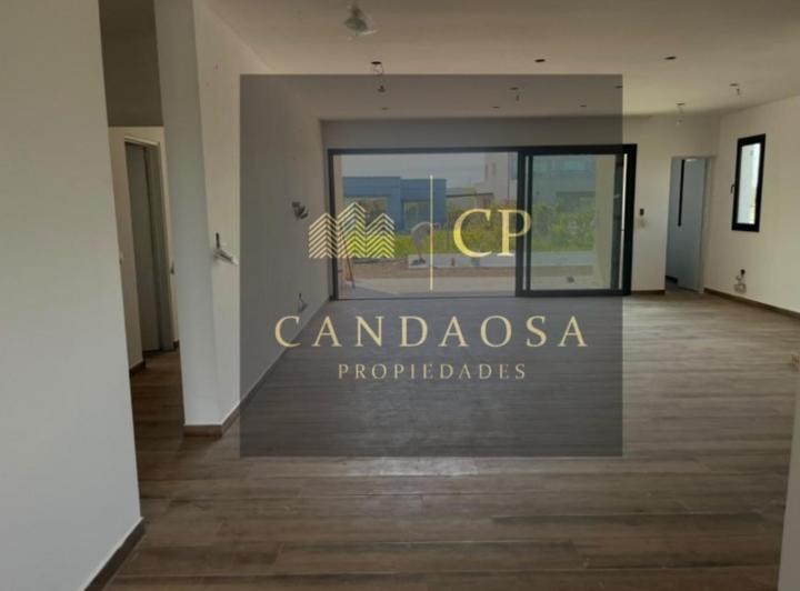 Casa · 147m² · 4 Ambientes · 1 Cochera