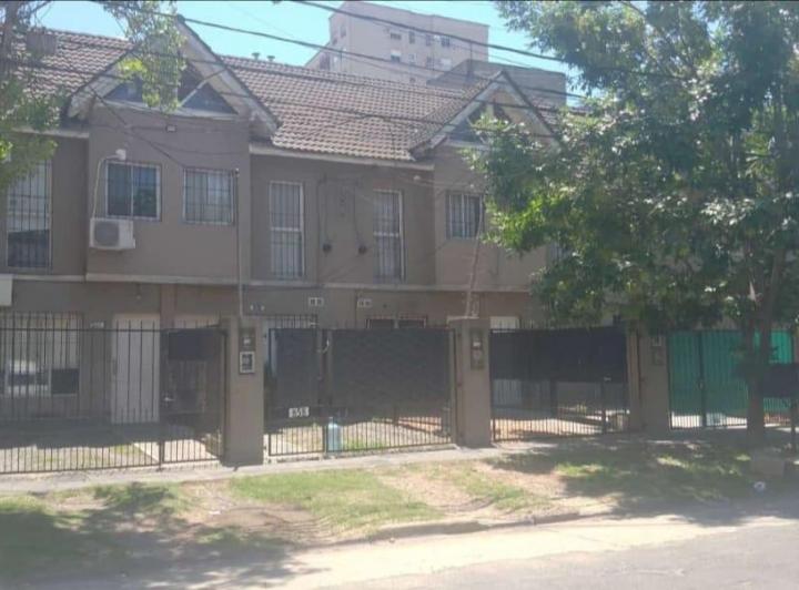 Casa · 70m² · 3 Ambientes · 1 Cochera