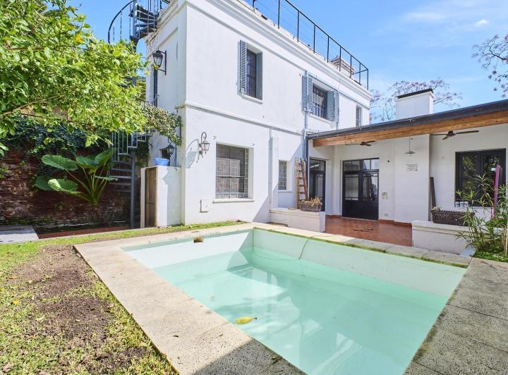 Casa · 181m² · 5 Ambientes
