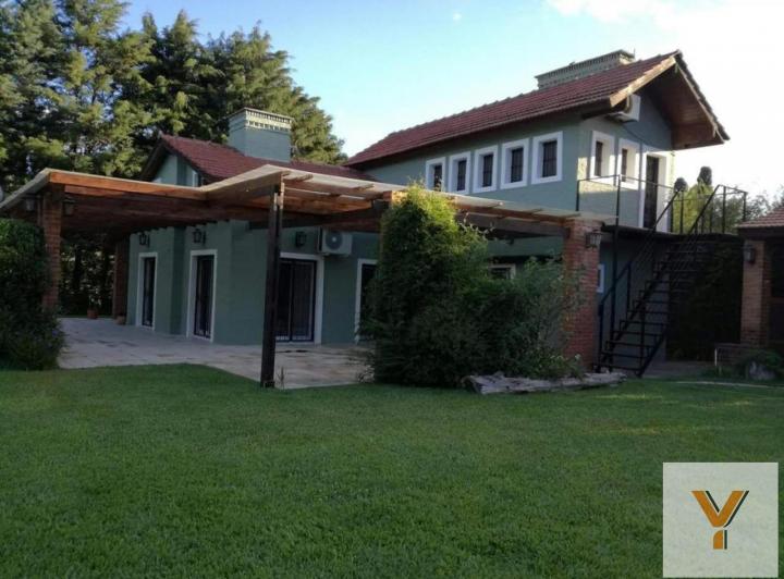 Casa · 200m² · 3 Ambientes
