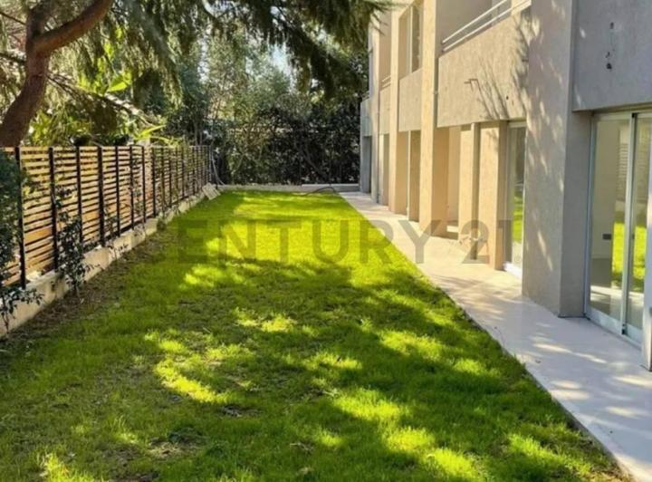 Casa · 83m² · 3 Ambientes · 1 Cochera