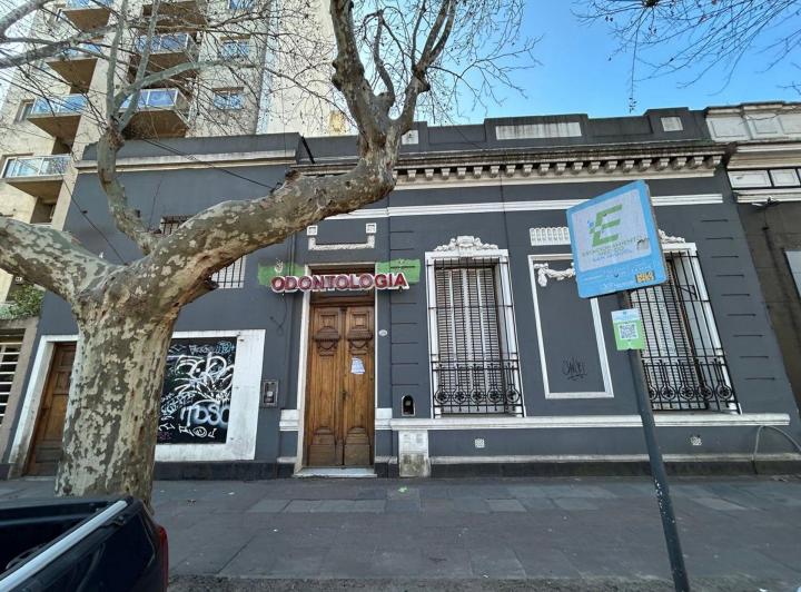 Casa · 241m² · 8 Ambientes