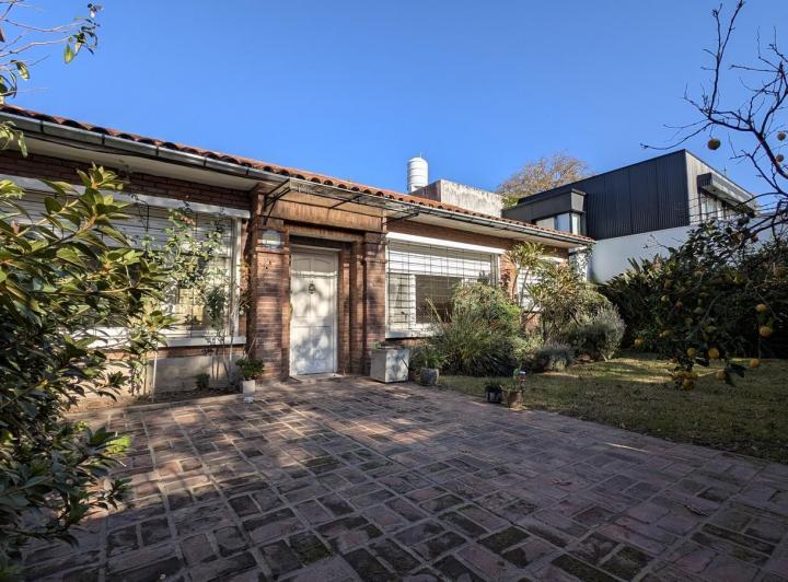 Casa · 220m² · 5 Ambientes