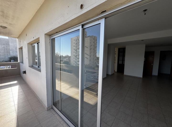 Departamento · 80m² · 3 Ambientes · 1 Cochera