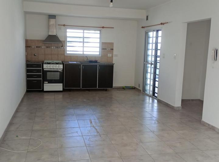 Departamento · 50m² · 2 Ambientes · 1 Cochera