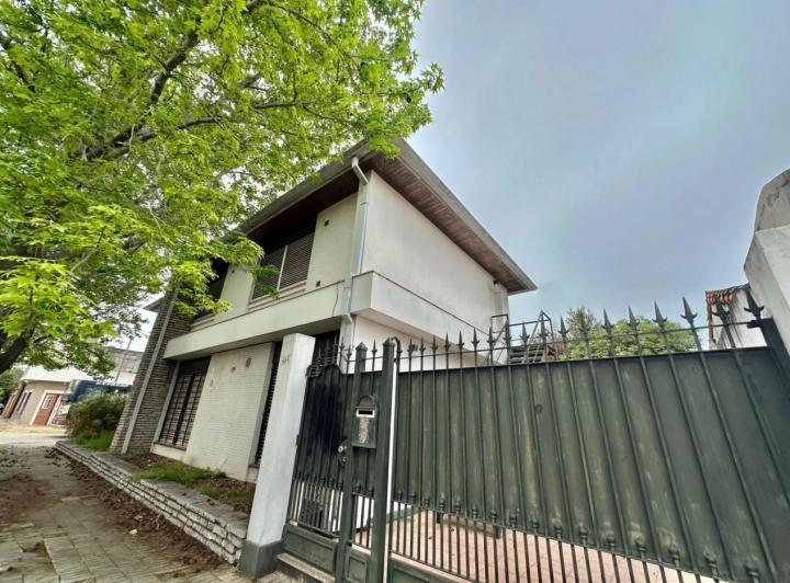 Departamento · 160m² · 6 Ambientes · 2 Cocheras