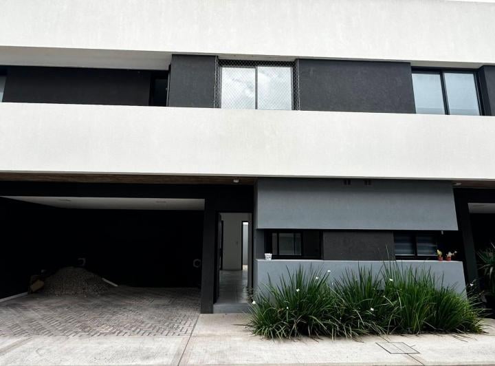 Departamento · 79m² · 4 Ambientes · 1 Cochera