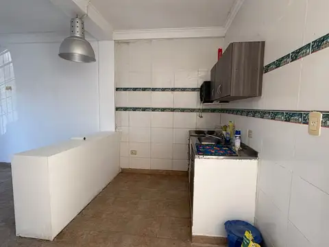 Barranqueras: monoambiente en alquiler.