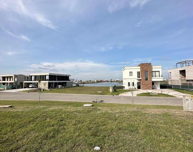 Terreno · 760m²