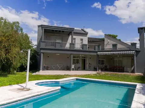 Hermosa gran casa con pileta en zona norte, paraná