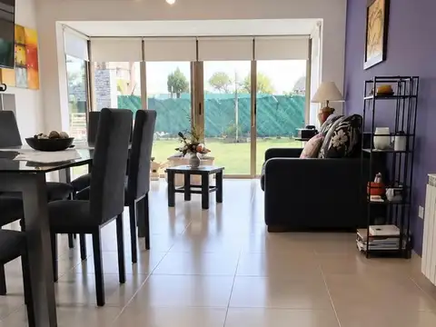 Openhouse  inmobiliaria: alquila casa en barrio privado la bastilla, las heras.