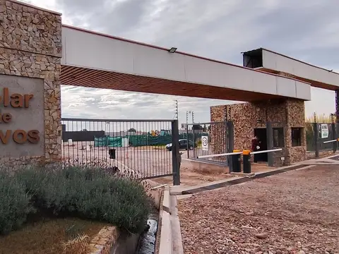 Venta casa en construccion b° solar de olivos mpú