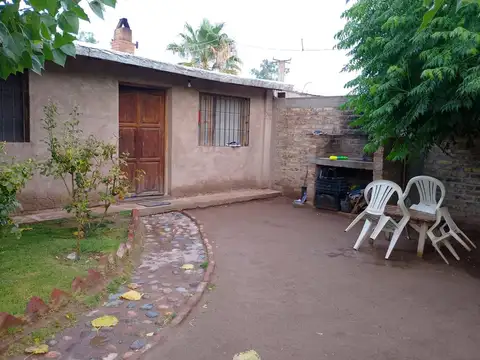 Venta 2 casas en un terreno colonia segovia. mza.