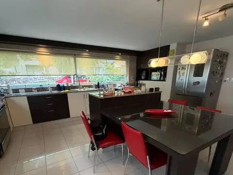 Openhouse vende hermosa casa en barrio privado dalvian.