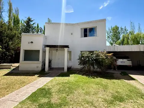 Venta casa 4 dormitorios vistalba