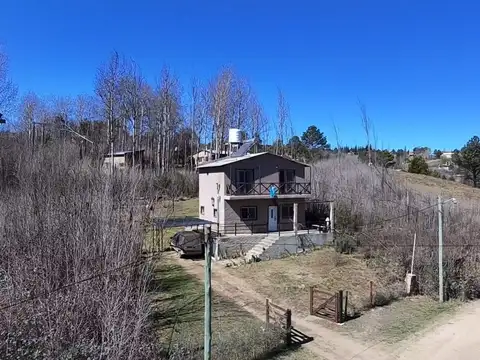 Casa en venta frente al arroyo villa yacanto