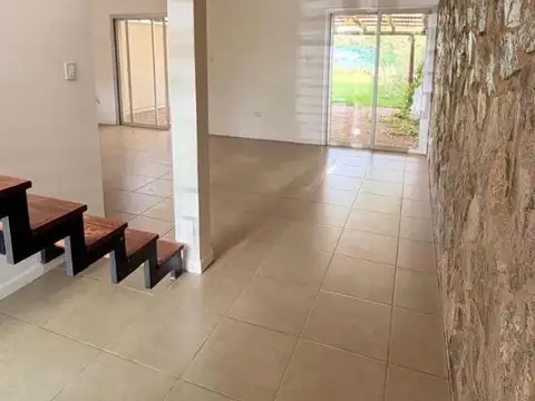 Vendo duplex la catalina, 2 dorm, 3 baños, amplio patio
