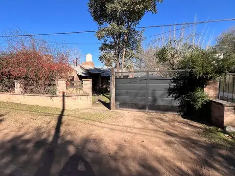 Venta casa 3 dor mendiolaza golf pileta escritura